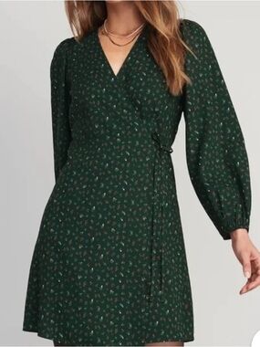 Old Navy | Like new green floral printed viscose rayon wrap v-neck dress size XL